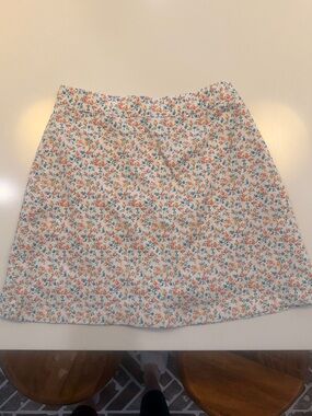 Byrdie Golf White with Orange & Blue Floral Print Skort! EUC! Small
